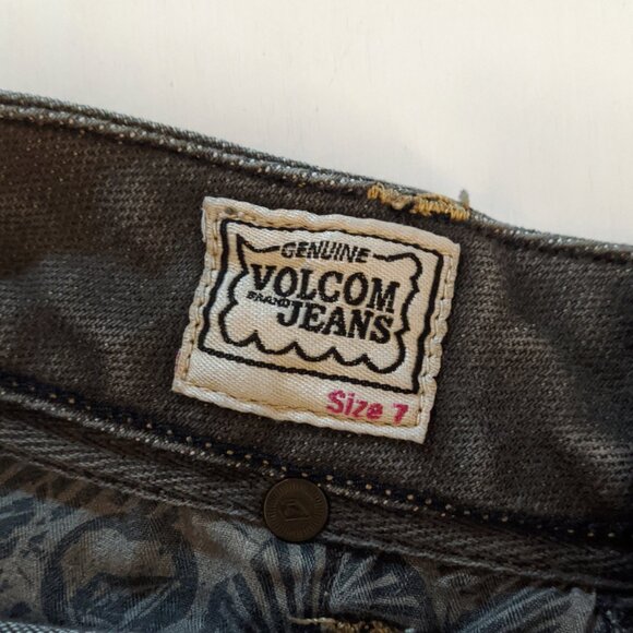 Vintage Y2K Volcom Stone Distressed Low Rise Shorts - Size 7 - Picture 5 of 7